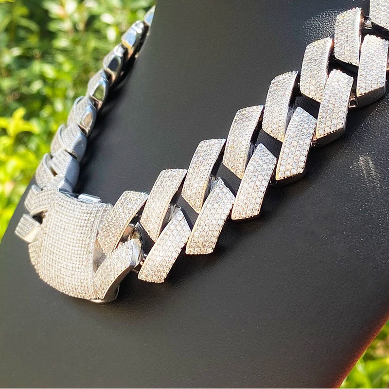 Miami Cuban Chain Iced Out  Link